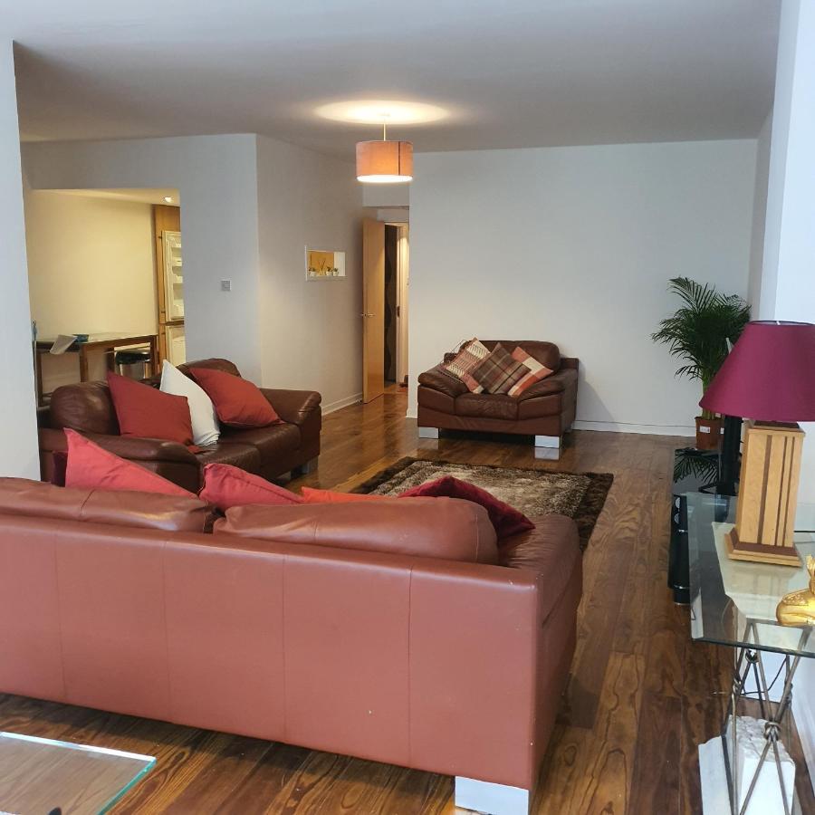 Modern Apt @Tramway Theatre Apartment Глазгоу Екстериор снимка