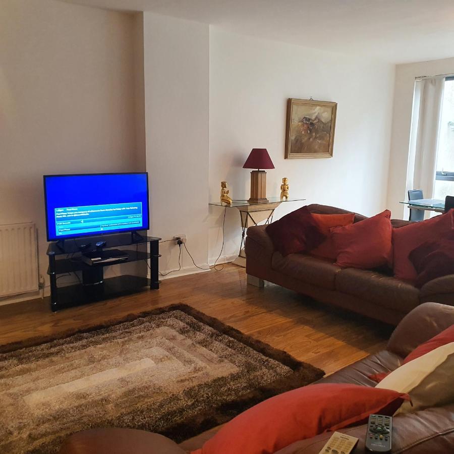 Modern Apt @Tramway Theatre Apartment Глазгоу Екстериор снимка