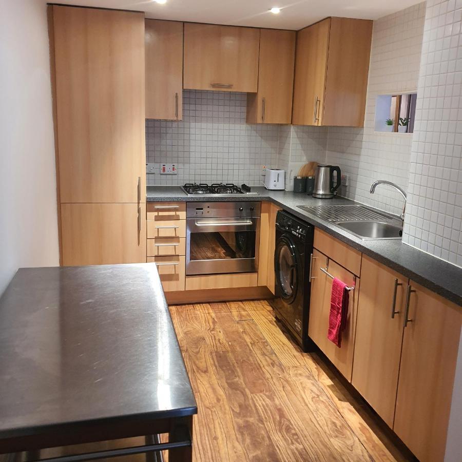 Modern Apt @Tramway Theatre Apartment Глазгоу Екстериор снимка
