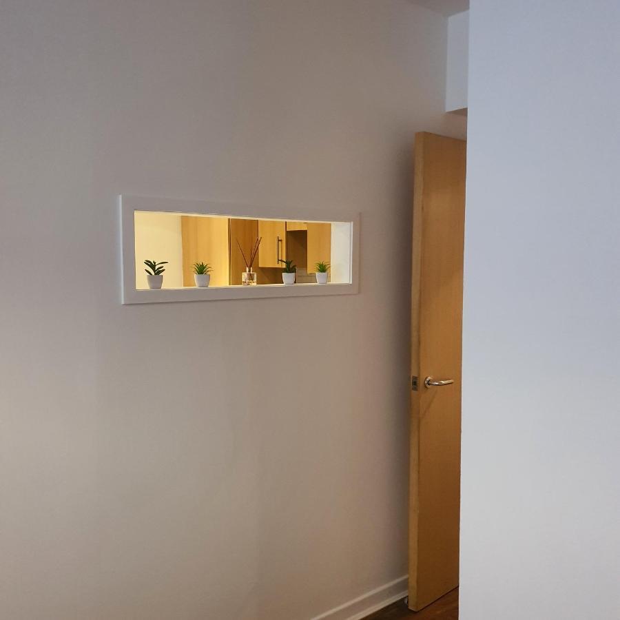 Modern Apt @Tramway Theatre Apartment Глазгоу Екстериор снимка