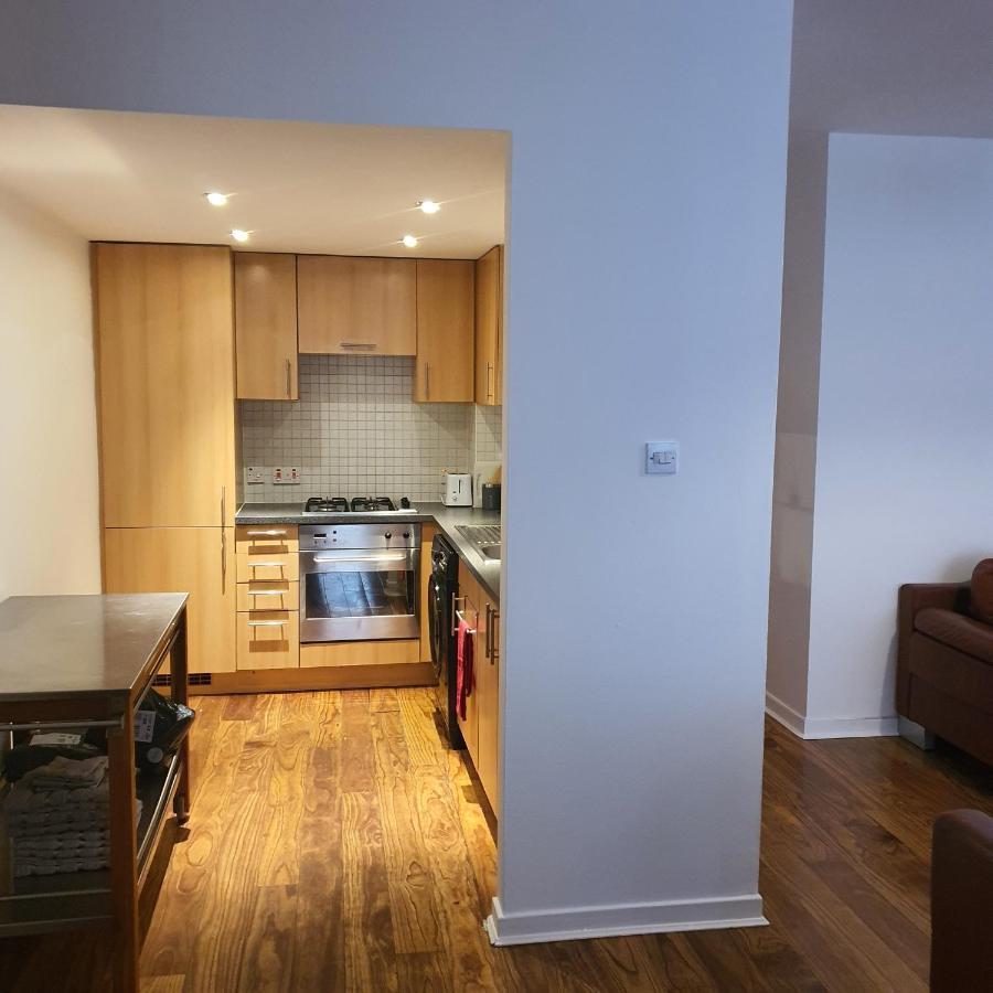 Modern Apt @Tramway Theatre Apartment Глазгоу Екстериор снимка